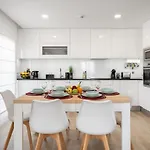 Ocean Lookout With Private Parking In The Heart Of *