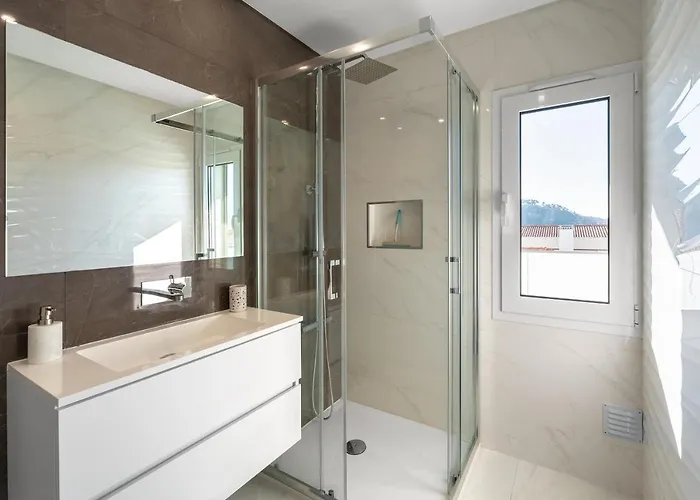 Appartement Ocean Lookout With Private Parking In The Heart Of Nazaré