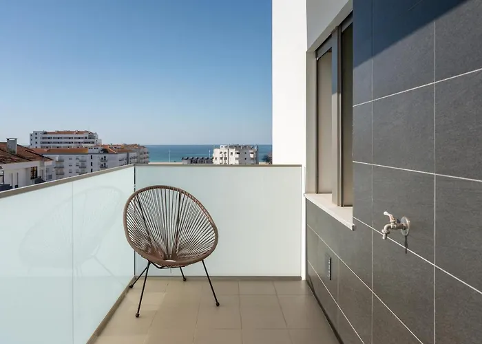 Ocean Lookout With Private Parking In The Heart Of * 纳扎雷